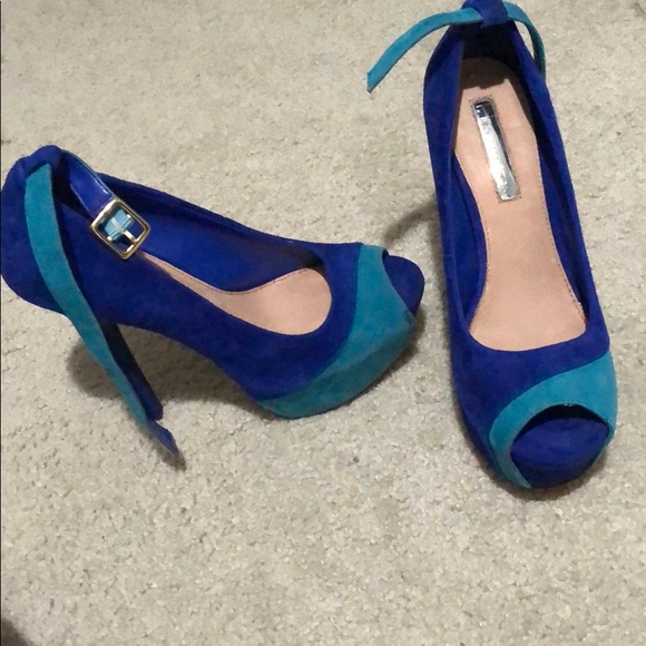 Shoes - Picture 4 of 6